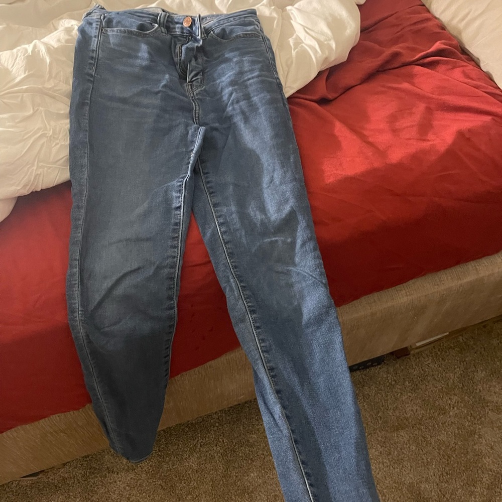 American eagle size 2 skinny jeans